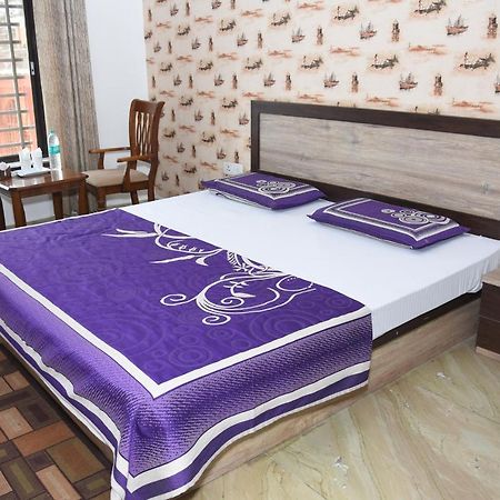 Alakhnanda Guest House فاراناسي المظهر الخارجي الصورة