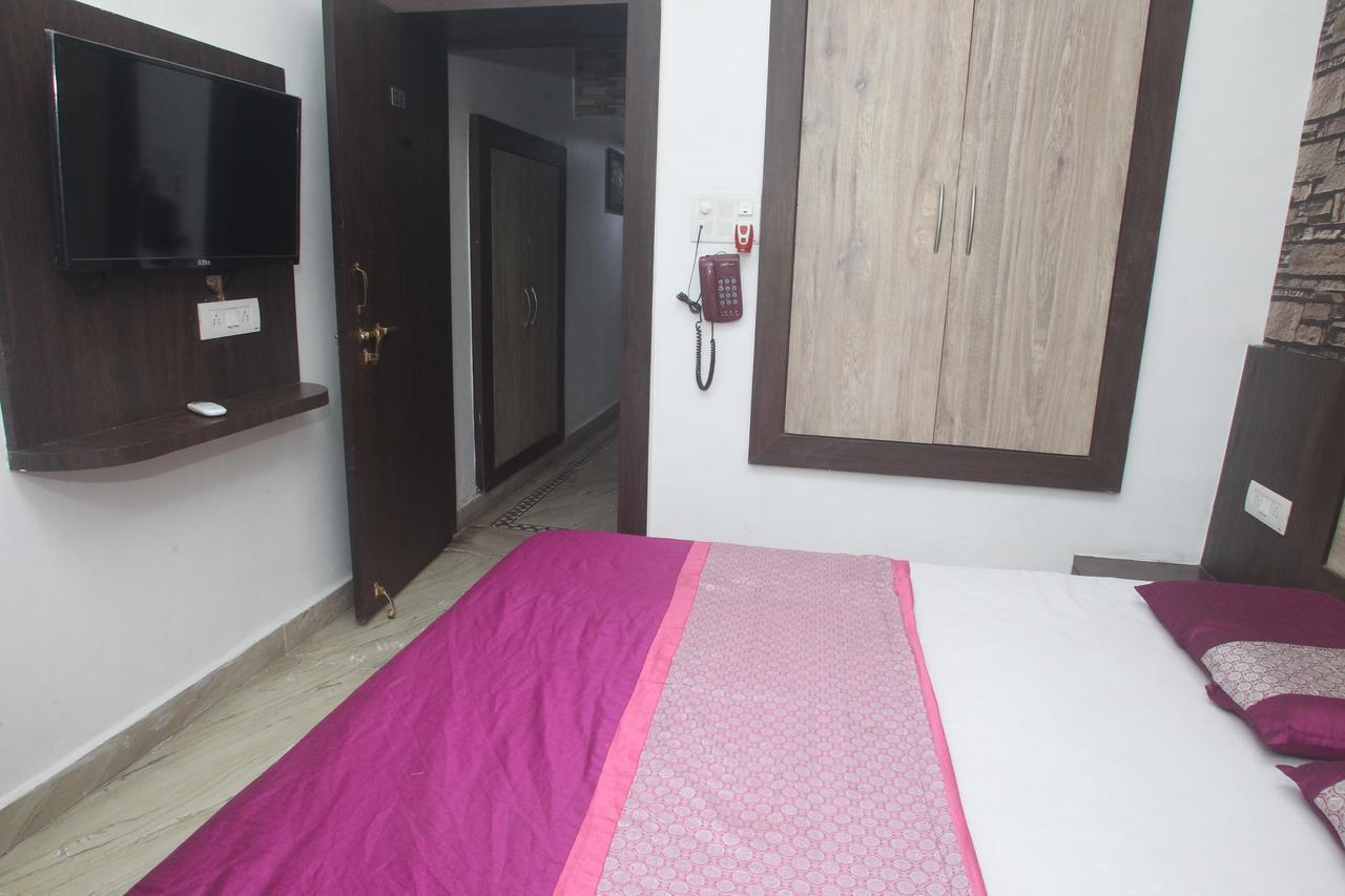 Alakhnanda Guest House فاراناسي المظهر الخارجي الصورة
