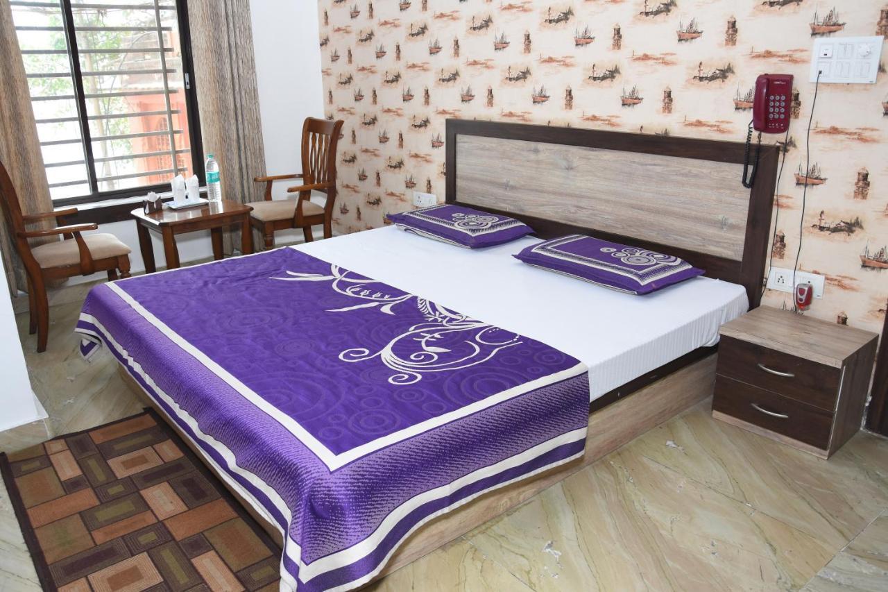 Alakhnanda Guest House فاراناسي المظهر الخارجي الصورة