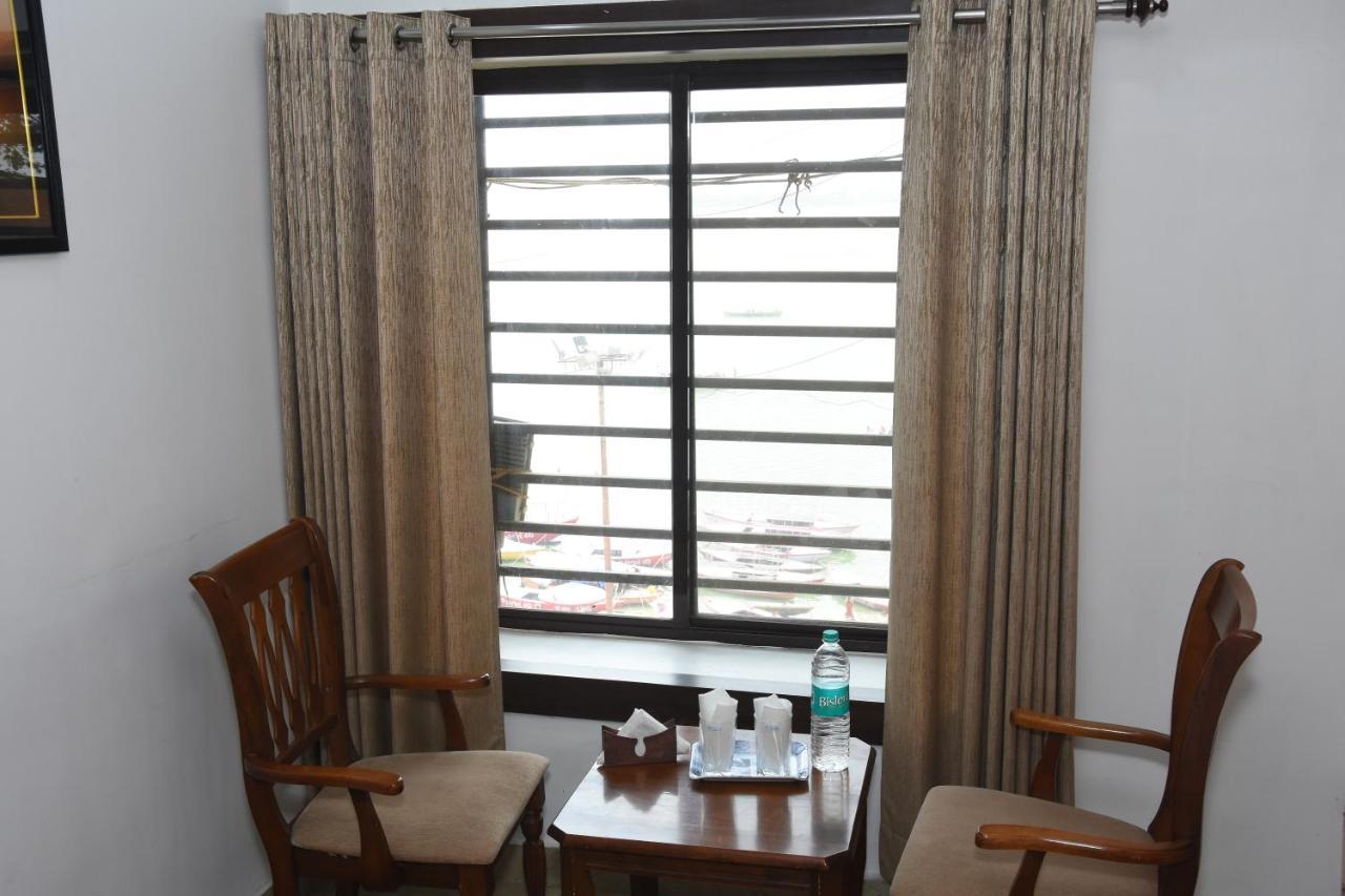 Alakhnanda Guest House فاراناسي المظهر الخارجي الصورة