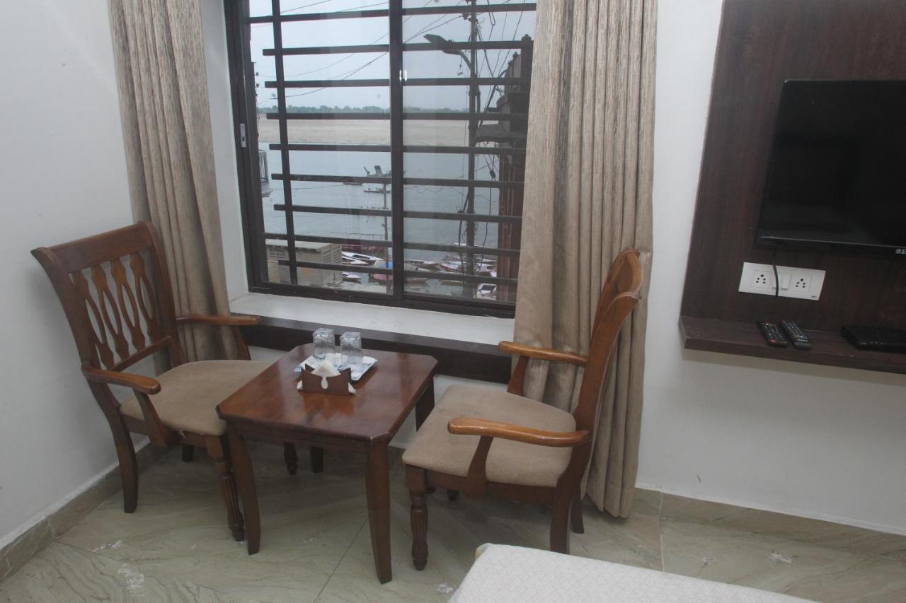 Alakhnanda Guest House فاراناسي المظهر الخارجي الصورة