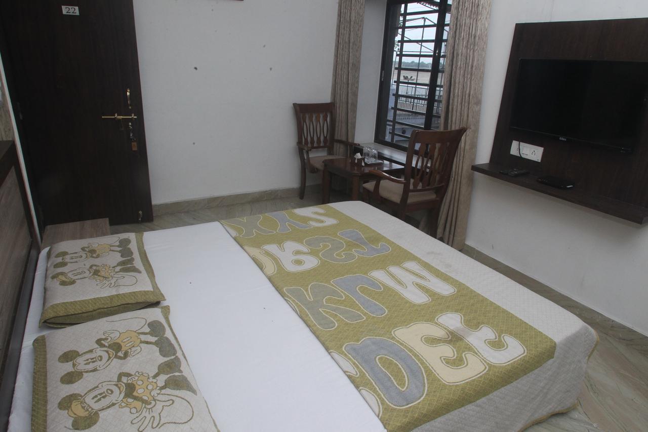 Alakhnanda Guest House فاراناسي المظهر الخارجي الصورة